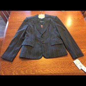 NWT Jones New York Blazer with shell size 4